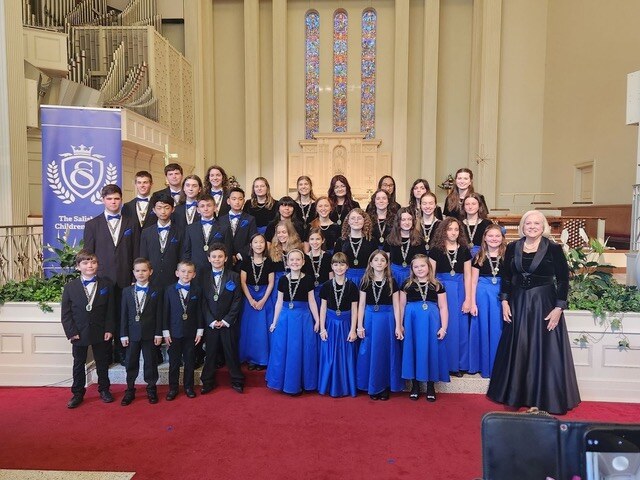 Alice Wigfield Itzel with the singers of the Salisbury Children's Choir